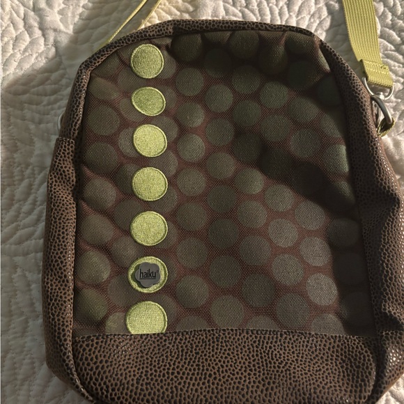 Haiku Crossbody Bag-Great Shape - Picture 2 of 6